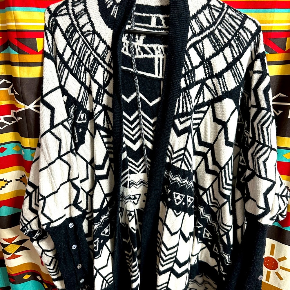 Forever 21 longsleeved with buttons, balloon sleeve sweater.